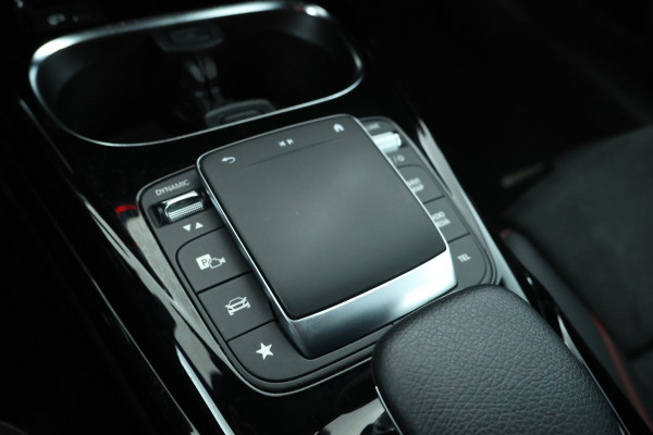 Mercedes-Benz CLA-Klasse Shooting Brake AMG 45 S 4MATIC+ 422Pk, Navigatie, Climate