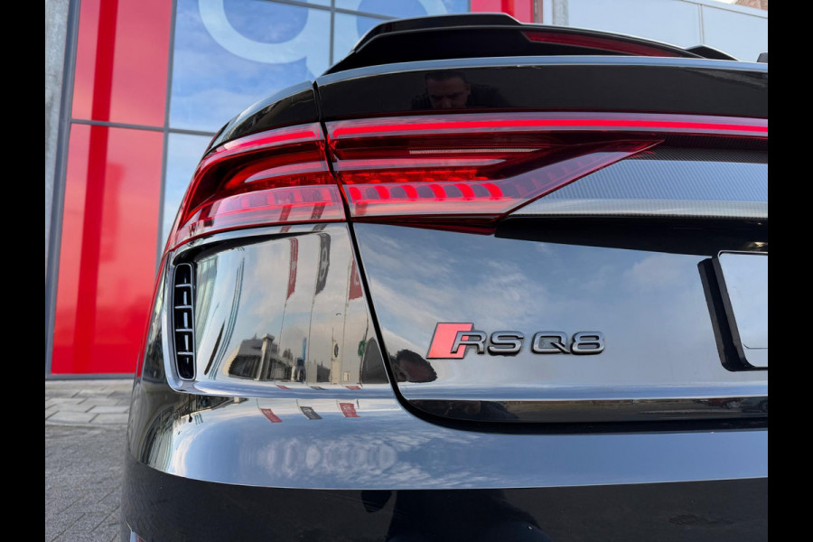 Audi Q8 4.0 TFSI RS Q8 quattro Full spec