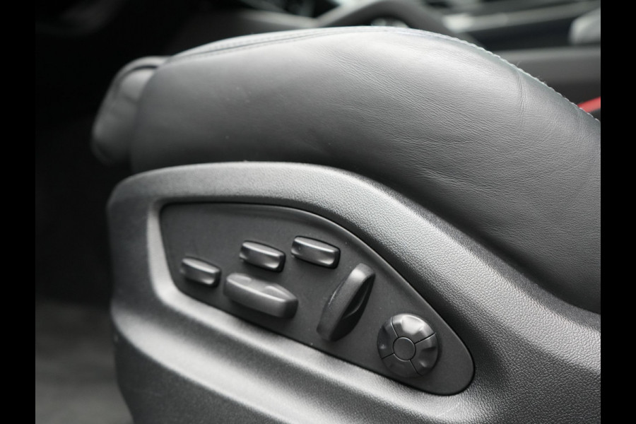 Porsche Cayenne Coupé 3.0 E-Hybrid Plug In Hybrid | MY 2024 Facelift | PHEV | Trekhaak Af Fabriek | Panodak | Luchtvering | Sportuitlaat | PDLS+ | Sport Chrono | InnoDrive Adaptive Cruise | SportDesign | Head up | Soft Close | 22"L.M | 360 Cam