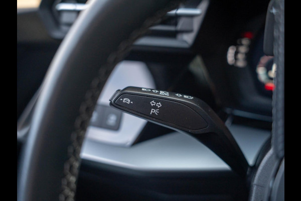 Audi A3 Sportback 35 TFSI S edition / S-Line / ACC / Virtual / Carplay