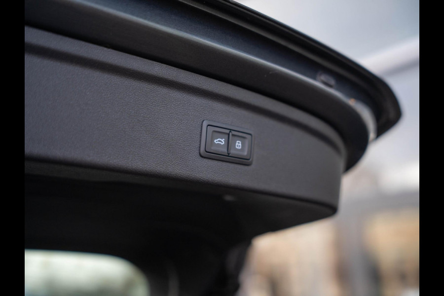 Audi A3 Sportback 35 TFSI S edition / S-Line / ACC / Virtual / Carplay