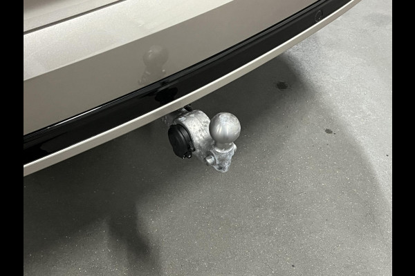 Volvo XC90 2.0 T8 Plug-in hybrid AWD Ultra Dark Luchtvering | Massage | Bowers & Wilkins | Trekhaak | Adapt. Cruise | Stoelventilatie | 22" wielen | 360 camera | Head-up