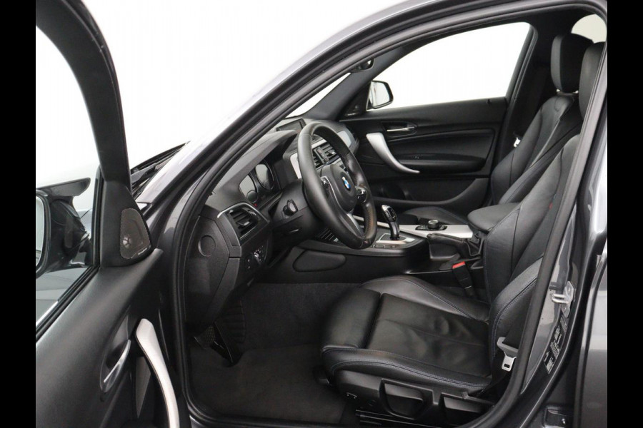 BMW 1-serie 118i M Sport | Leder | Stoelverwarming | Full LED | Sportstoelen | Harman/Kardon | Climate control | Parkeerhulp | Bluetooth | Cruise control