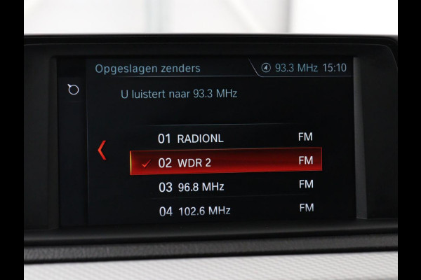 BMW 1-serie 118i M Sport | Leder | Stoelverwarming | Full LED | Sportstoelen | Harman/Kardon | Climate control | Parkeerhulp | Bluetooth | Cruise control