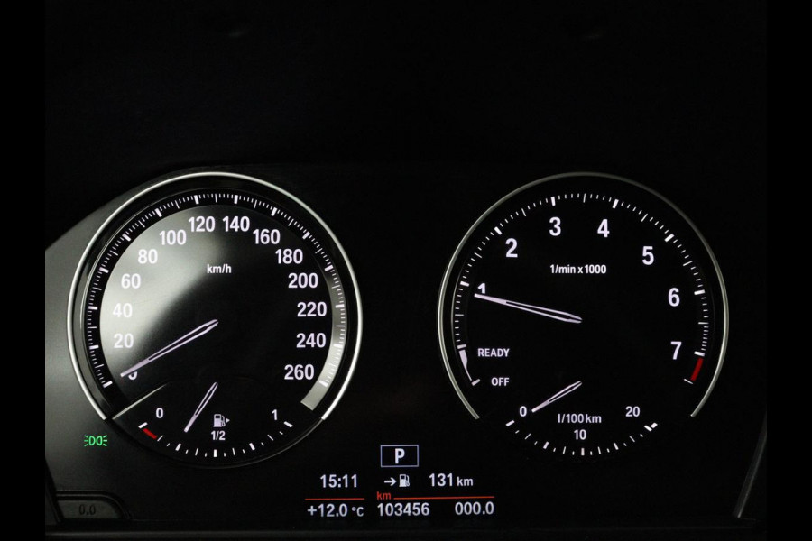 BMW 1-serie 118i M Sport | Leder | Stoelverwarming | Full LED | Sportstoelen | Harman/Kardon | Climate control | Parkeerhulp | Bluetooth | Cruise control