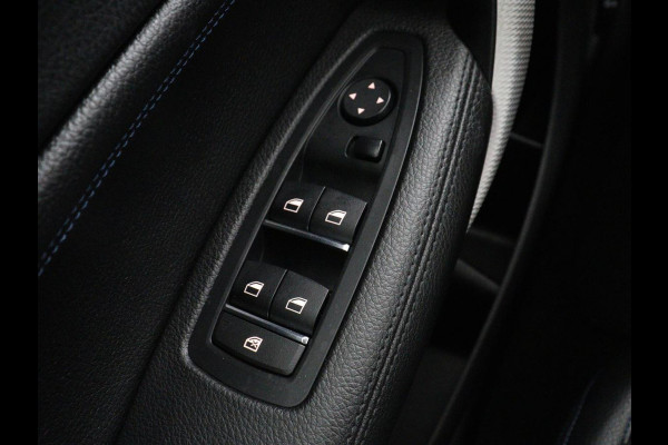 BMW 1-serie 118i M Sport | Leder | Stoelverwarming | Full LED | Sportstoelen | Harman/Kardon | Climate control | Parkeerhulp | Bluetooth | Cruise control