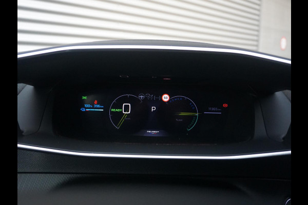 Peugeot e-2008 EV GT Avantage 54 kWh Alcantara interieur