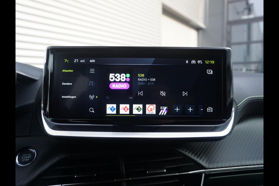 Peugeot e-2008 EV GT Avantage 54 kWh Alcantara interieur