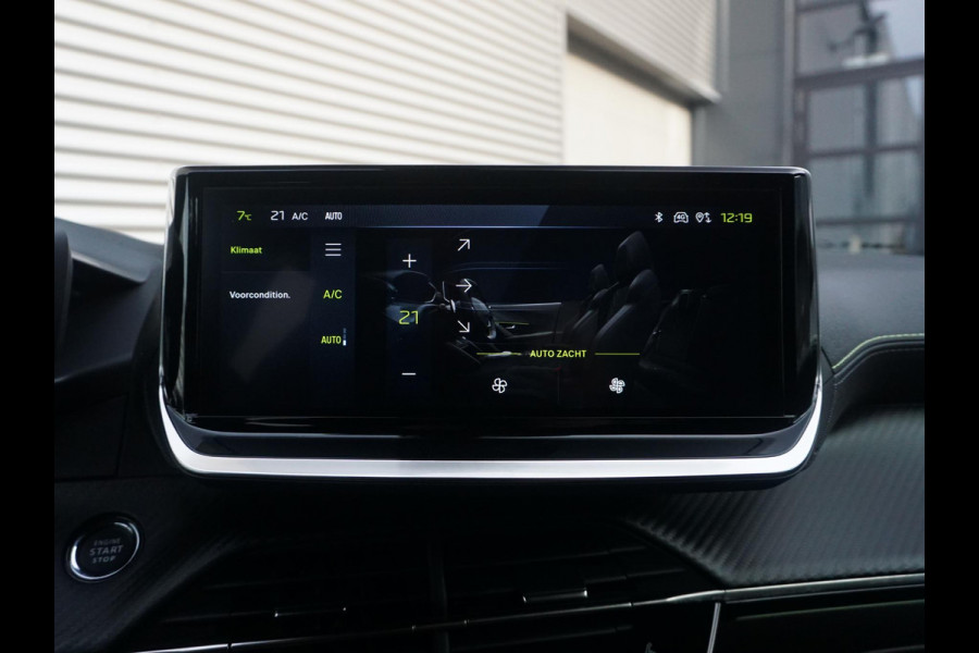 Peugeot e-2008 EV GT Avantage 54 kWh Alcantara interieur