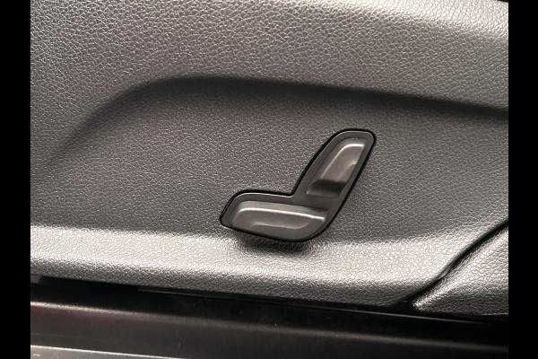 Mercedes-Benz EQC 400 4MATIC AMG 80 kWh | SOH 95 % | Origineel Nederlands | Trekhaak | Adaptieve/Cruise | Camera