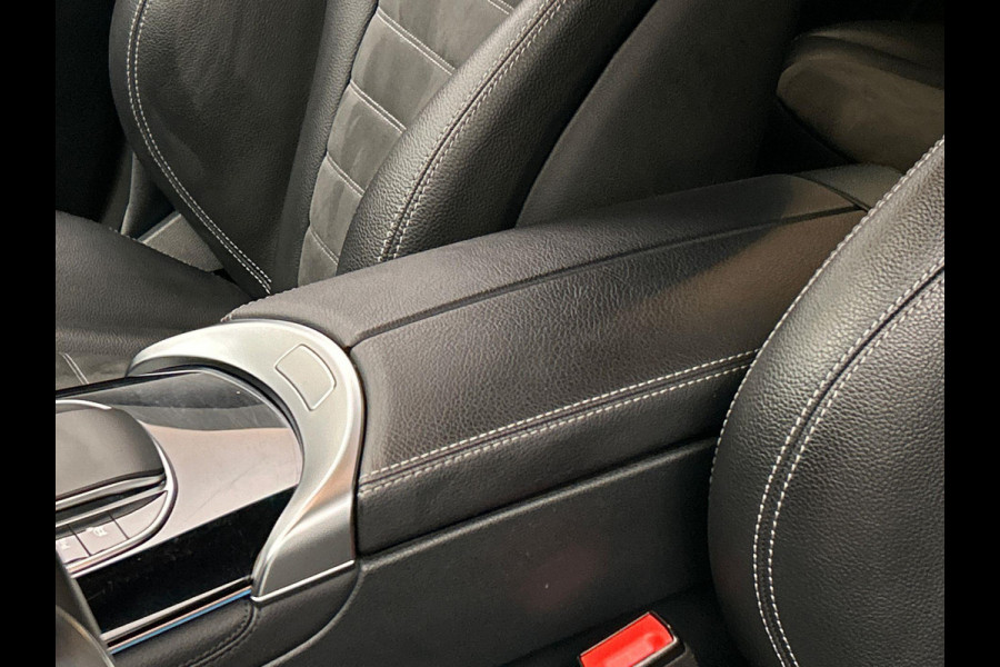 Mercedes-Benz EQC 400 4MATIC AMG 80 kWh | SOH 95 % | Origineel Nederlands | Trekhaak | Adaptieve/Cruise | Camera