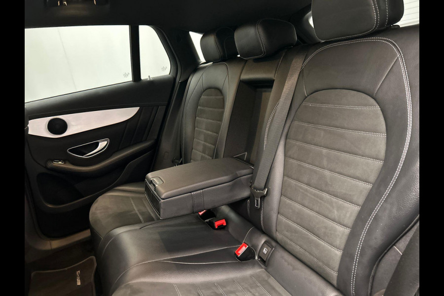 Mercedes-Benz EQC 400 4MATIC AMG 80 kWh | SOH 95 % | Origineel Nederlands | Trekhaak | Adaptieve/Cruise | Camera