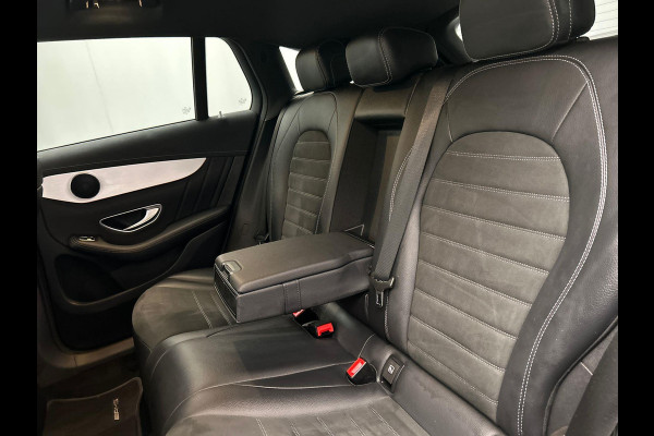 Mercedes-Benz EQC 400 4MATIC AMG 80 kWh | SOH 95 % | Origineel Nederlands | Trekhaak | Adaptieve/Cruise | Camera