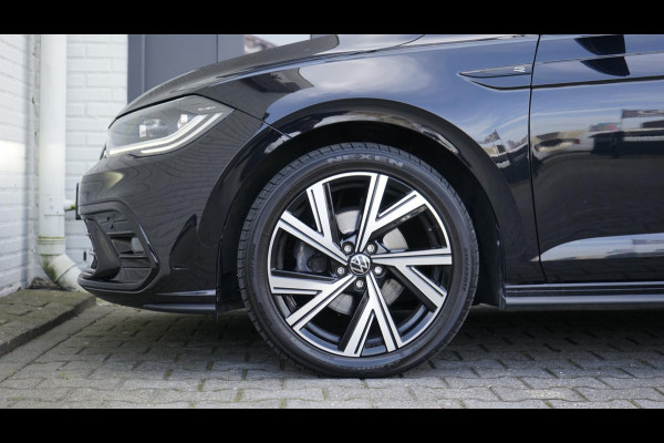 Volkswagen Polo 1.0 TSI 3x R-Line 110PK- AUTOMAAT-ACC-CAMERA-CARPLAY-DAB-GROOT NAVI-IQ LIGHT-KEYLESS-PANO-VIRTUEEL-WINTER-Etc