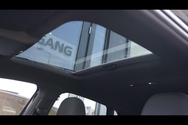 Volkswagen Polo 1.0 TSI 3x R-Line 110PK- AUTOMAAT-ACC-CAMERA-CARPLAY-DAB-GROOT NAVI-IQ LIGHT-KEYLESS-PANO-VIRTUEEL-WINTER-Etc