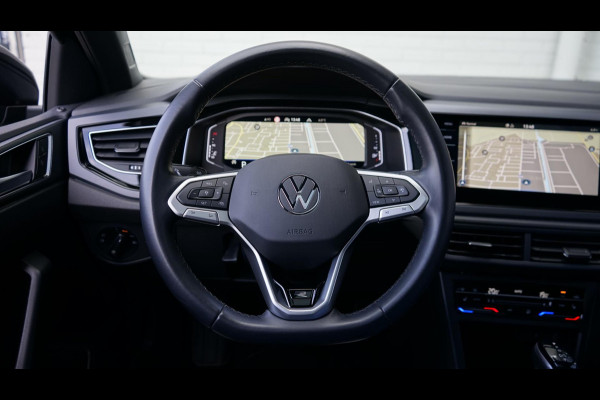 Volkswagen Polo 1.0 TSI 3x R-Line 110PK- AUTOMAAT-ACC-CAMERA-CARPLAY-DAB-GROOT NAVI-IQ LIGHT-KEYLESS-PANO-VIRTUEEL-WINTER-Etc