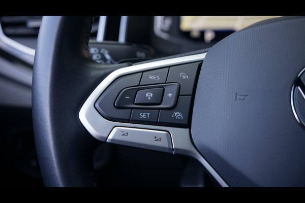 Volkswagen Polo 1.0 TSI 3x R-Line 110PK- AUTOMAAT-ACC-CAMERA-CARPLAY-DAB-GROOT NAVI-IQ LIGHT-KEYLESS-PANO-VIRTUEEL-WINTER-Etc
