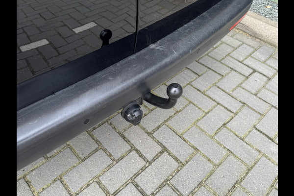 Volkswagen Transporter 2.0 TDI L2H1 28 Economy Business | Trekhaak | Apple Carplay/ Android Auto | Cruise control | Parkeersensoren |