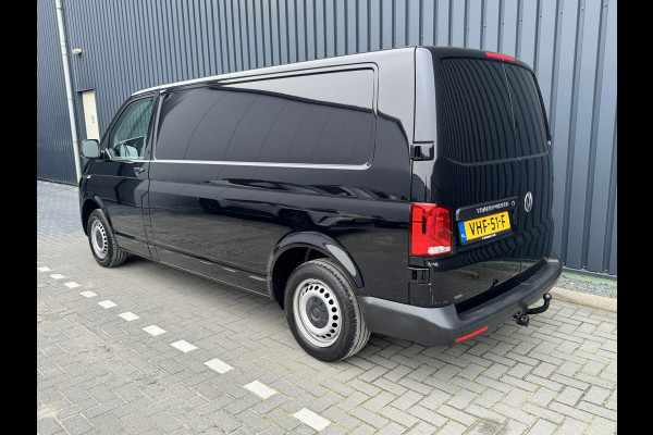 Volkswagen Transporter 2.0 TDI L2H1 28 Economy Business | Trekhaak | Apple Carplay/ Android Auto | Cruise control | Parkeersensoren |