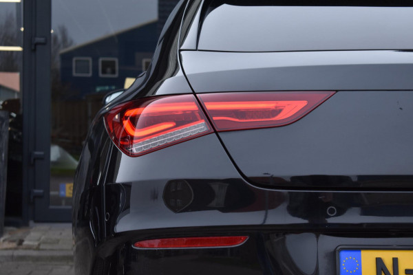 Mercedes-Benz CLA-Klasse Shooting Brake 180 AMG NIGHT | SFEERVERLICHTING | APPLE CARPLAY | ANDROID AUTO | CAMERA | PANORAMADAK