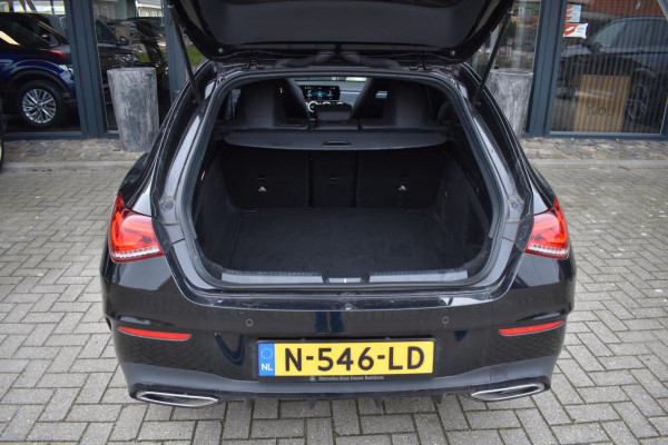 Mercedes-Benz CLA-Klasse Shooting Brake 180 AMG NIGHT | SFEERVERLICHTING | APPLE CARPLAY | ANDROID AUTO | CAMERA | PANORAMADAK