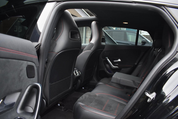 Mercedes-Benz CLA-Klasse Shooting Brake 180 AMG NIGHT | SFEERVERLICHTING | APPLE CARPLAY | ANDROID AUTO | CAMERA | PANORAMADAK