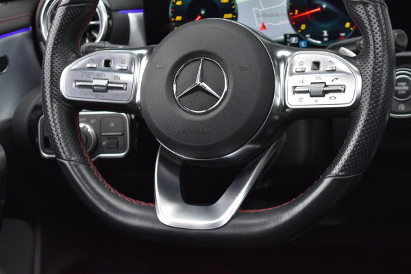 Mercedes-Benz CLA-Klasse Shooting Brake 180 AMG NIGHT | SFEERVERLICHTING | APPLE CARPLAY | ANDROID AUTO | CAMERA | PANORAMADAK