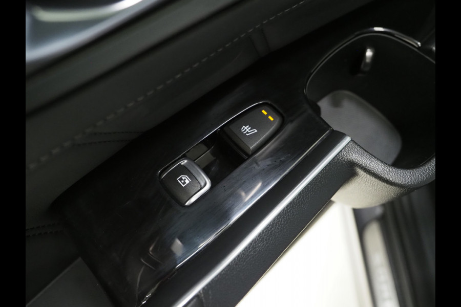 Kia Sorento 1.6 T-GDI Plug-in Hybrid 4WD 7p. | Panoramadak | Camera | Leder | Keyless | Adaptive Cruise | Dodehoek | Carplay