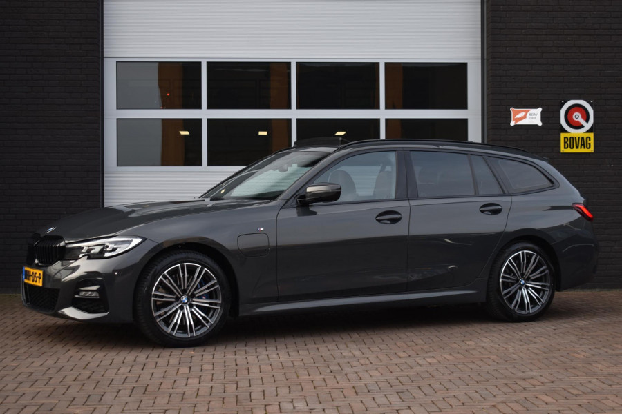 BMW 3 Serie Touring 330e Plugin Hybrid 292PK Aut. M-Sport | Panodak | Dravitgrau Individual | Trekhaak | Leder | Incl. garantie
