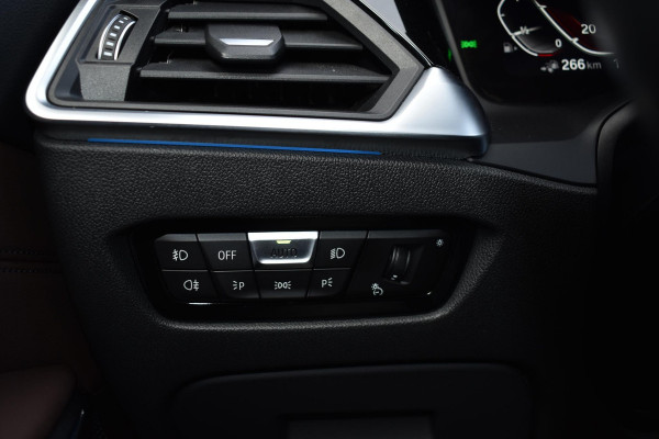 BMW 3 Serie Touring 330e Plugin Hybrid 292PK Aut. M-Sport | Panodak | Dravitgrau Individual | Trekhaak | Leder | Incl. garantie