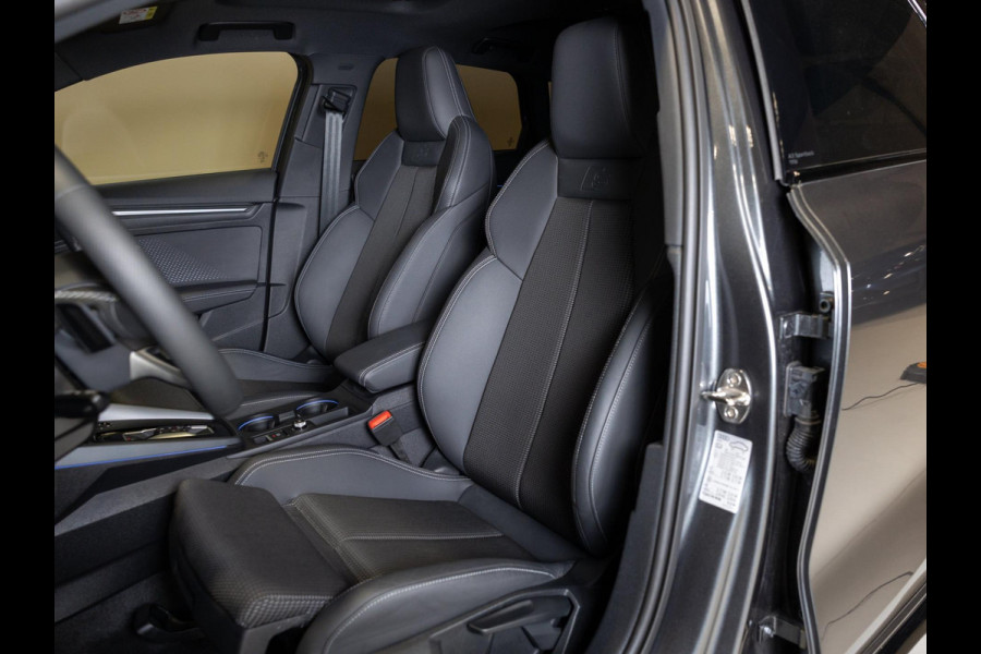 Audi A3 Sportback 35 TFSI S edition / 150pk / Panorama dak / Sonos / Achteruitrij camera /