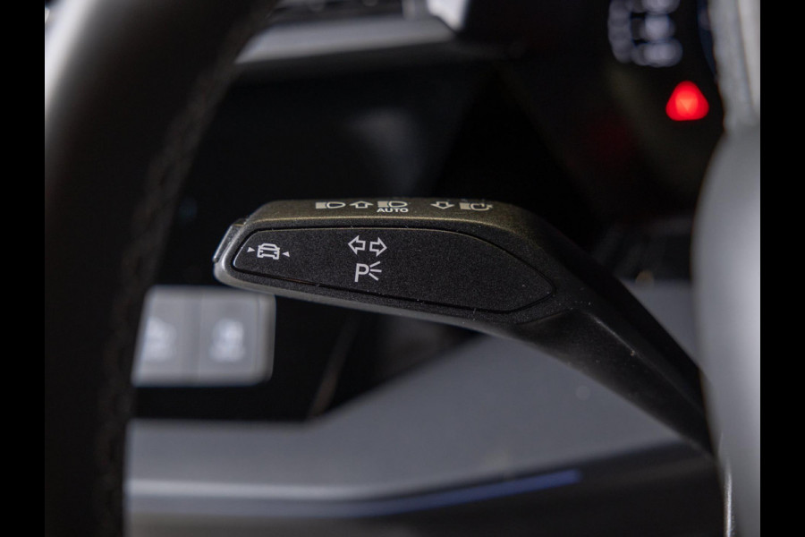 Audi A3 Sportback 35 TFSI S edition / 150pk / Panorama dak / Sonos / Achteruitrij camera /