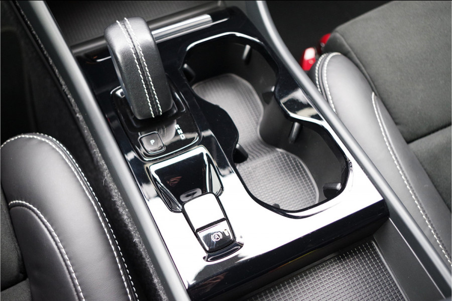 Volvo XC40 1.5 T4 211 PK Recharge R-Design PHEV, Harman/Kardon, Adap. Cruise Control, LED