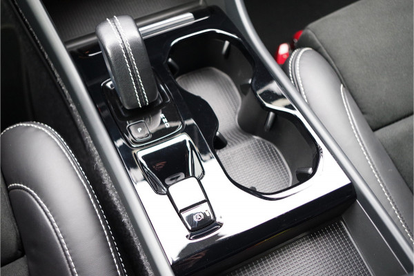Volvo XC40 1.5 T4 211 PK Recharge R-Design PHEV, Harman/Kardon, Adap. Cruise Control, LED