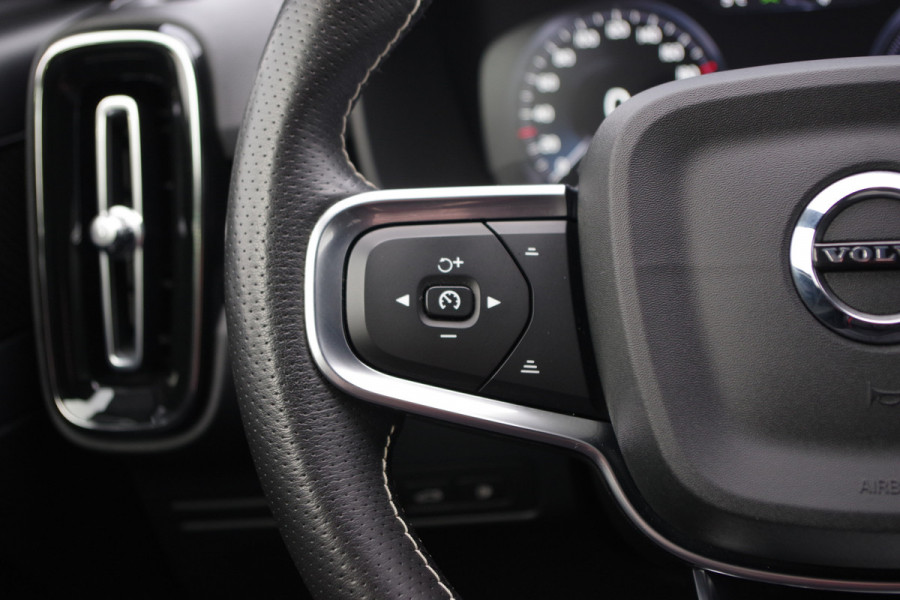 Volvo XC40 1.5 T4 211 PK Recharge R-Design PHEV, Harman/Kardon, Adap. Cruise Control, LED