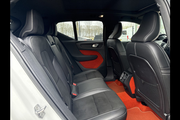 Volvo XC40 1.5 T3 R-Design | NL-auto | BTW | Pano | Parel lak | Stoelverw.