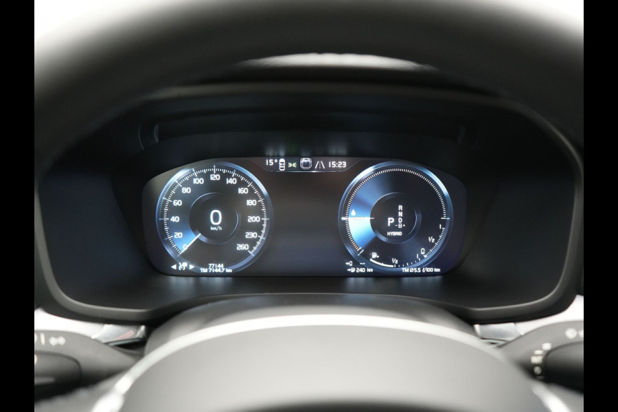 Volvo V60 T6 AWD Core Bright LONG RANGE Plug In Hybrid 350pk Dealer O.H. PHEV | Adaptive Cruise | 360 Camera | Voorstoelen & Stuur Verwarmd | Apple Carplay | Keyless | Navigatie | Virtual | DAB |
