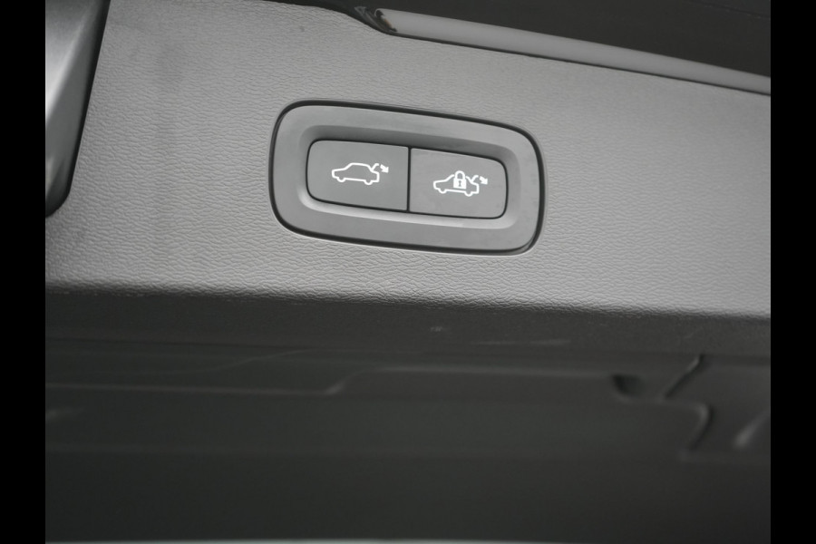 Volvo V60 T6 AWD Core Bright LONG RANGE Plug In Hybrid 350pk Dealer O.H. PHEV | Adaptive Cruise | 360 Camera | Voorstoelen & Stuur Verwarmd | Apple Carplay | Keyless | Navigatie | Virtual | DAB |