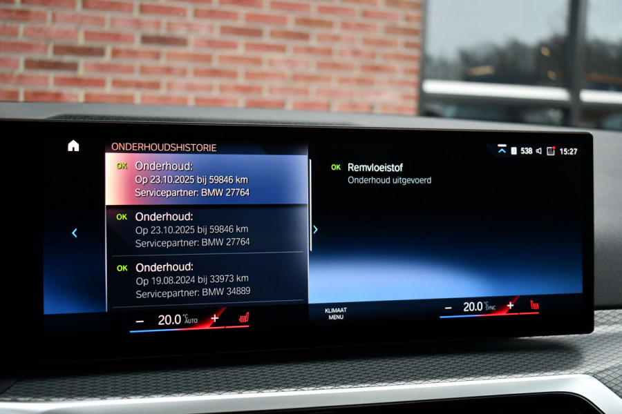 BMW 3 Serie Touring 330e M-Sport Pano ACC Trekh H/K HUD 19inch Stuurverw