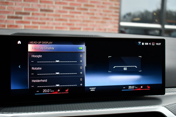 BMW 3 Serie Touring 330e M-Sport Pano ACC Trekh H/K HUD 19inch Stuurverw