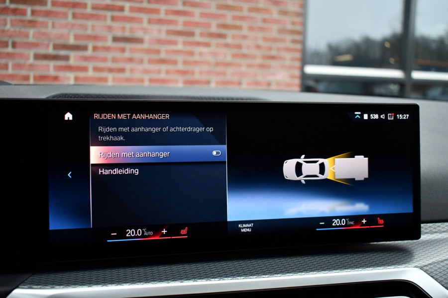 BMW 3 Serie Touring 330e M-Sport Pano ACC Trekh H/K HUD 19inch Stuurverw