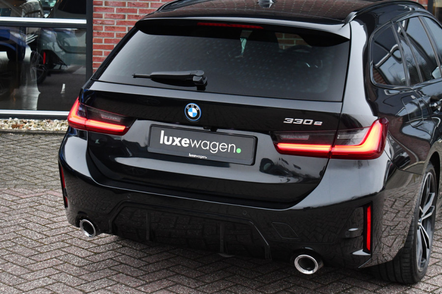 BMW 3 Serie Touring 330e M-Sport Pano ACC Trekh H/K HUD 19inch Stuurverw