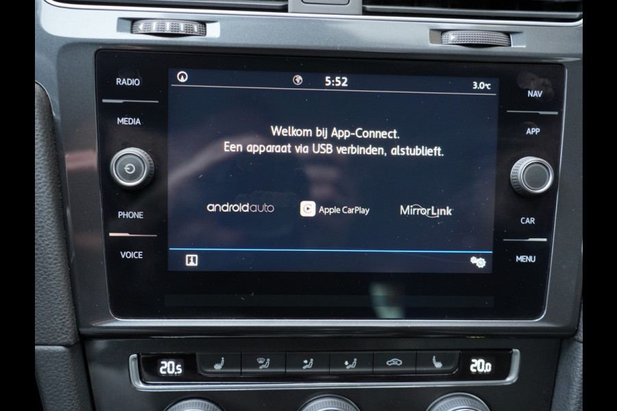 Volkswagen Golf 1.0 TSI Comfortline Business | Adaptive Cruise | Stoelverwarming | Android/Apple Carplay