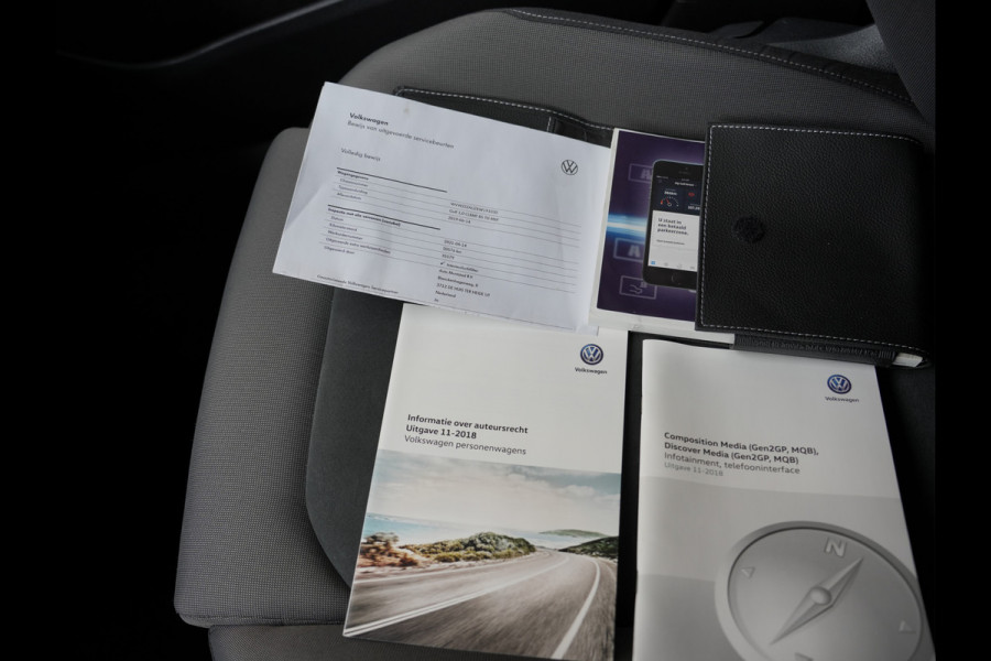 Volkswagen Golf 1.0 TSI Comfortline Business | Adaptive Cruise | Stoelverwarming | Android/Apple Carplay