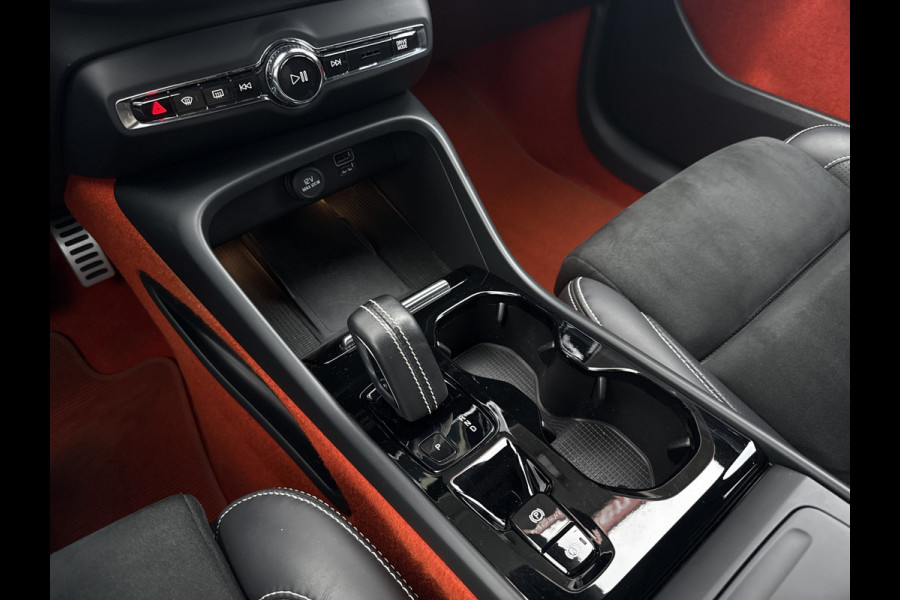 Volvo XC40 1.5 T3 R-Design | NL-auto | BTW | Pano | Parel lak | Stoelverw.