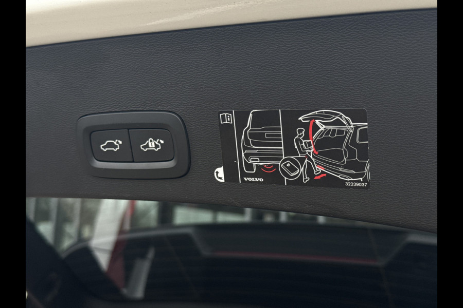Volvo XC40 1.5 T3 R-Design | NL-auto | BTW | Pano | Parel lak | Stoelverw.