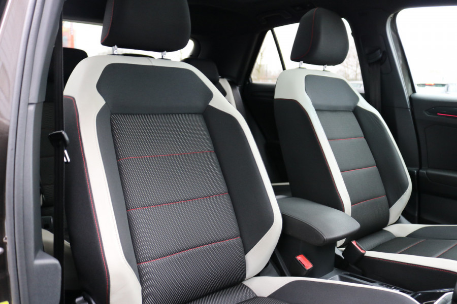 Volkswagen T-Roc 1.5 TSI Sport Autom Xenon Virtual cockpit Navi Camera T-haak Bj:2020