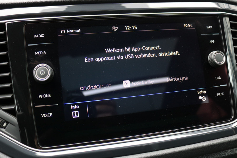 Volkswagen T-Roc 1.5 TSI Sport Autom Xenon Virtual cockpit Navi Camera T-haak Bj:2020