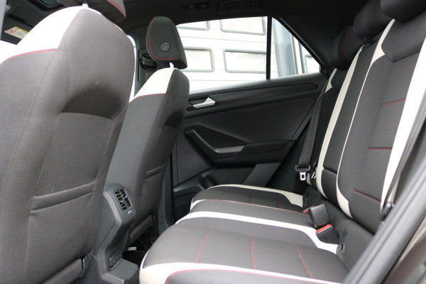 Volkswagen T-Roc 1.5 TSI Sport Autom Xenon Virtual cockpit Navi Camera T-haak Bj:2020