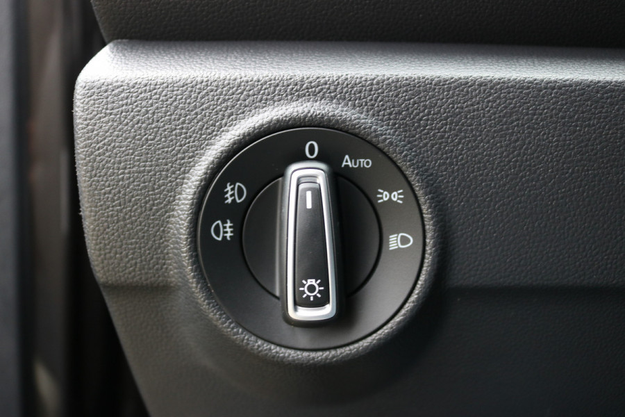 Volkswagen T-Roc 1.5 TSI Sport Autom Xenon Virtual cockpit Navi Camera T-haak Bj:2020